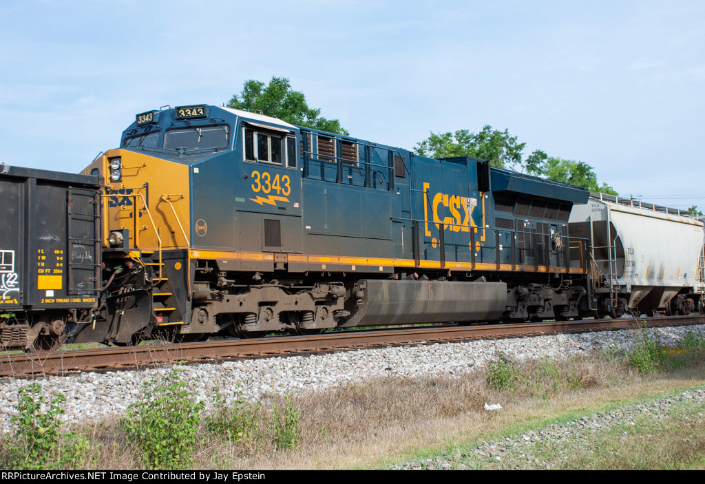 Another shot of CSX 3343 serving as the mid-train DPU on M452 (Miami to Waycross)